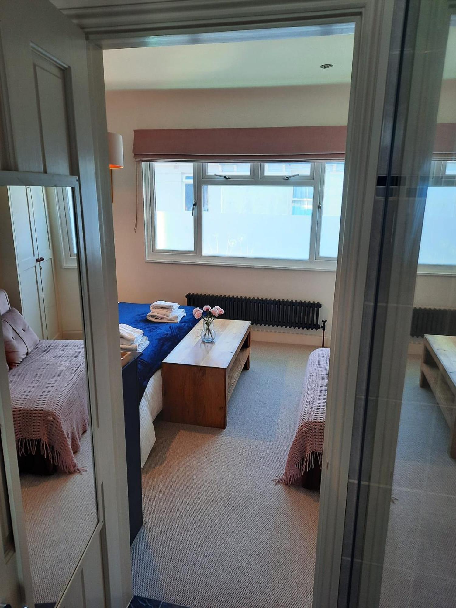 Super King Bedroom With Large Ensuite Brighton Kültér fotó